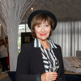 Petra Černocká zkrátka ví, jak stárnout s grácií.