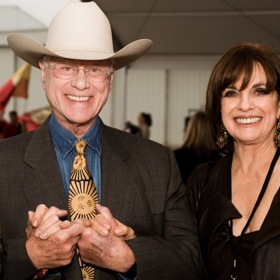 Larry Hagman a Linda Gray na setkání po letech.