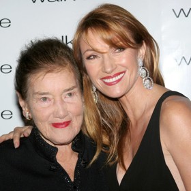 hereččinou mentorkou a velkou oporou byla až do své smrti v roce 2007 maminka Mieke Frankenberg, bývalá zdravotní sestra působící v Holandské východní Indii, která strávila část druhé světové války v japonském zajateckém táboře. Poté, co se její rodina přesunula do Velké Británie, si Mieke namluvila hereččina otce, porodníka Benjamina Frankenberga.