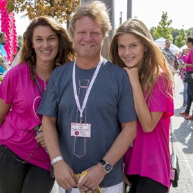 Dcera herce Maroše Kramára Tamara (vpravo) aktuálně rozjíždí pěveckou kariéru - a daří se jí skvěle.