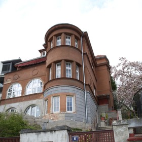 Takto vypadá pražská vila skladatele Varhana Orchestroviče Bauera.