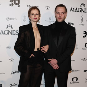 Nejodvážnější byla herečka Anna Kameníková ve svém průhledném kompletu. 