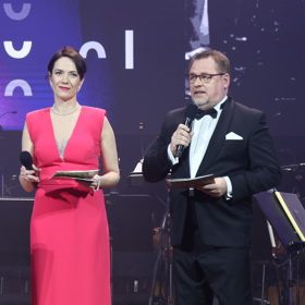 Slavnostní večer se nesl v duchu oslav 100 let Českého rozhlasu.