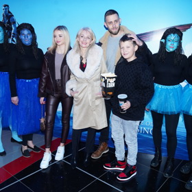 Před nedávnem vyrazila Veronika Žilková s rodinou na premiéru filmu Avatar. Doprovodila ji dcera Kordula, syn Vincent a vnuk Kryšpín.