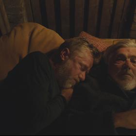 Karel ale ze scény nezmizel...