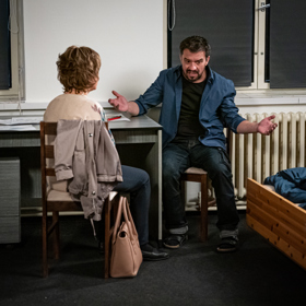 Mára je s nervama v koncích.