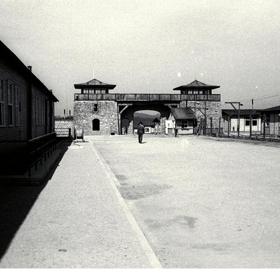 ...nástup na appellplatz...