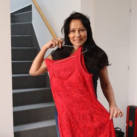 Další šaty, které Heidi předvedla, jsou v její oblíbené rudé barvě.