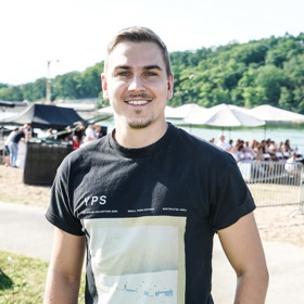 Herec David Gránský je hvězdou seriálu ZOO.