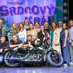 Tomáš v něm ztvární devatenáctiletého vojáka a na pódiu se bude potkávat s kolegy Janem Křížem nebo Zbyňkem Fricem.