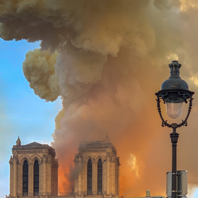 K požáru katedrály Notre-Dame došlo 15. dubna 2019.