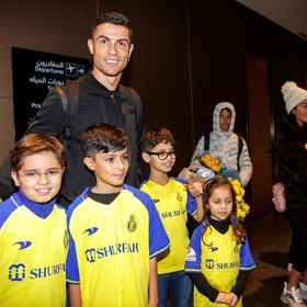 S vedením zámožného rijádského celku podepsala někdejší hvězda Manchesteru United loni v prosinci smlouvu do roku 2025, díky níž si ročně vydělá astronomických 4,8 miliardy korun.