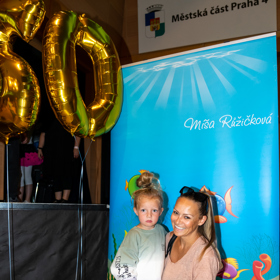 Syn moderátorky Martiny Gavriely Lee.