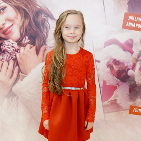 Valentýna Bečková na premiéře filmu Přání Ježíškovi.