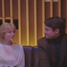 Seriálovou Ivetu ztvárňuje Anna Fialová.