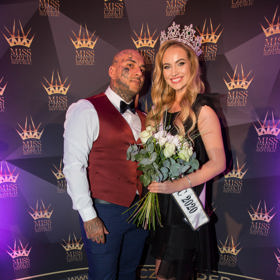 Podporou jí byl tehdejší přítel Lukáš, který je známým českým barberem a influencerem. 