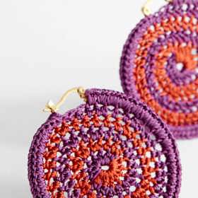 Netroufáte si na celky? Zkuste drobnosti. Náušnice Mango, 399 Kč