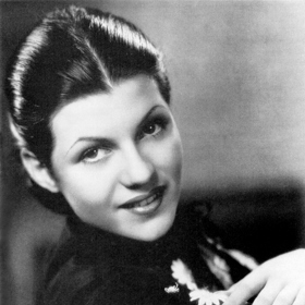 "Všichni jsme svázáni se svým osudem a neexistuje způsob, jak se z toho vysvobodit."