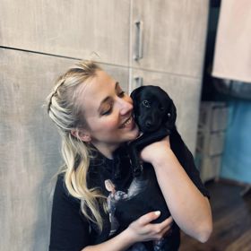 Anička říká, že pejska chtěla jedině z útulku nebo z dočasné péče.