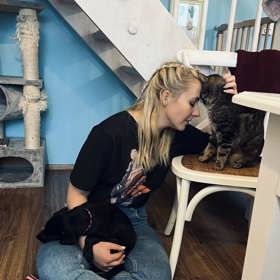 Teď se Anička těší, že s Jindřiškou stráví radostné léto.