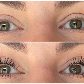 Před a po nalíčení řasenkou BADGal BANG Waterproof od Benefitu. Na dalším snímku uvidíte, jak vypadala večer. 
