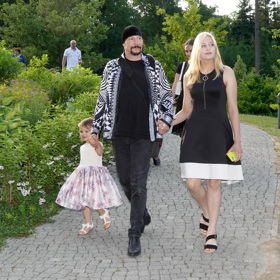 Zpěvák a dnes už dvacetiletá Lucie tvoří šťastný pár. Chodit spolu začali v době, kdy dívka ještě nebyla plnoletá.