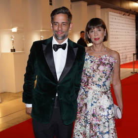 Jan a Andrea Bartoškovi si zahájení určitě užili.