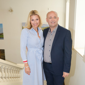 Jitka Kocurová s prezidentem soutěže Muž roku, Davidem Novotným.