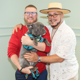 Módní návrhář Osmany Laffita letos slaví třicáté výročí vztahu s partnerem Guyem Pascalem Gheysensem.