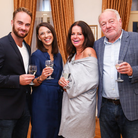 Syn Ladislav se svou přítelkyní. Vnoučat se ale manželé zatím nedočkali. 