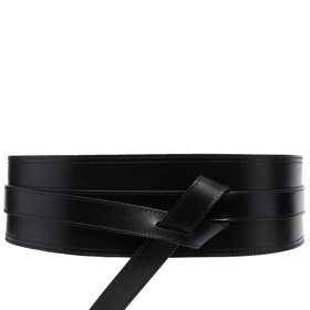 Minimalismus, to je synonymum pro ikonický vázací pásek značky Isabel Marant. (9 600 Kč)