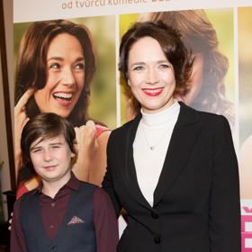 Syn herečku často doprovázel na filmové premiéry, v posledních letech ale zájem médií nevyhledává.