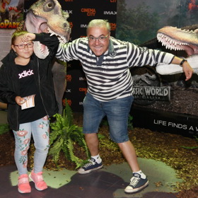 Dnes dochází na pravidelná sezení s psychologem a má stanovenou medikaci.