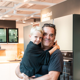 Herec Miroslav Etzler je čtyřnásobným otcem. Nejmladší syn Samuel se narodil teprve před pěti lety.