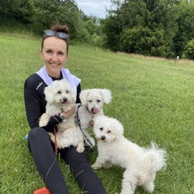 Jelikož Barboře problémy nejen přetrvávaly, a dokonce se i stupňovaly, skončila na neurologii, kde jí zjistili encefalitidu.