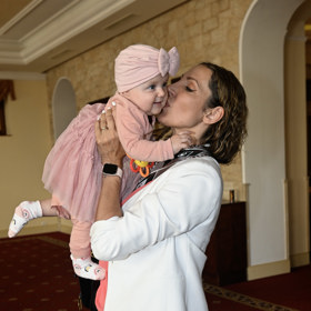 Zpěvačka Olga Lounová se pochlubila osmiměsíční dcerou Arianne.