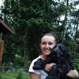 Barbora měla v životě klíště snad jen jednou, když jí bylo cca deset let. Na jaře ji ale zničehonic začala bolet hlava a klouby a cítila se nezvykle vyčerpaná. Lékaři jí ovšem tehdy řekli, že je hypochondr, případně že jde o jarní únavu.