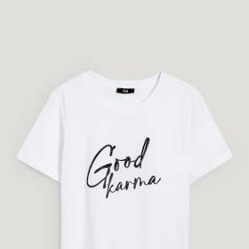 Jasné sdělení na tričku C&A. (250 Kč)