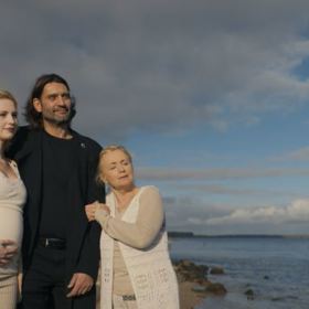 Diana Dulínková si ve filmu Dvě slova jako klíč zahrála po boku Jany Nagyové a Ivana Fraňka.