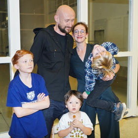 Rodina Marty Dancingerové je opravdu velká, byť mají dva kluci střídavou péči.