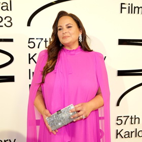 Jitka Čvančarová zvolila stříbrnou třpytivou klasiku a sladila ji se šperky.