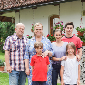 Herečku Martu Dancingerovou můžeme znát ze seriálu Kukačky.