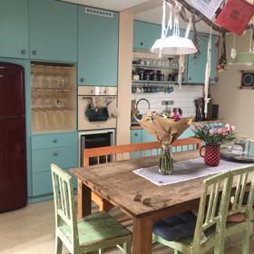 Světlana Nálepková se věnuje s klienty józe i regresní terapii.