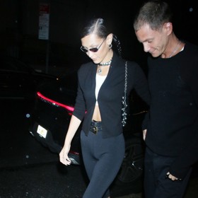 Ponožky v lodičkách si oblíbila například modelka Bella Hadid. 