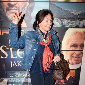 V našem rozhovoru Jana Nagyová říká, že přibírat začala kvůli operaci kolene a sportovat nehodlá, dokud nebude zcela zahojené. Takhle jí to slušelo na dopolední tiskové konferenci.