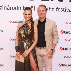 "Začal bych asi tím, že pánský střih u Davida Limberského mohl být propracovanější a možná i modernější. U Lenky Limberské to mám také trochu složitější," podotýká Honza Kořínek. 