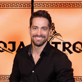 Takhle známe herce Roberta Urbana v civilu.