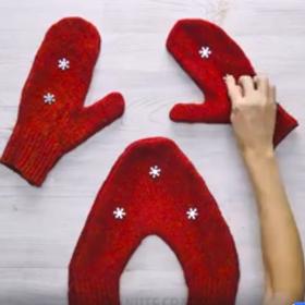 1. Otočíme zpět a dozdobíme textilními vločkami, knoflíky, zkrátka čímkoliv dle libosti.