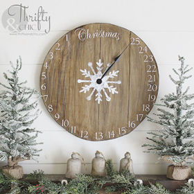 5. Zařaďte do interiéru dřevo. Vánoční svátky jsou z velké části o vůních a přírodních materiálech. Nezůstávejte jen u vánočního stromečku!