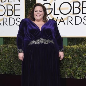 4. Hluboká purpurová a tajemný samet? Elektrizující kombinace.